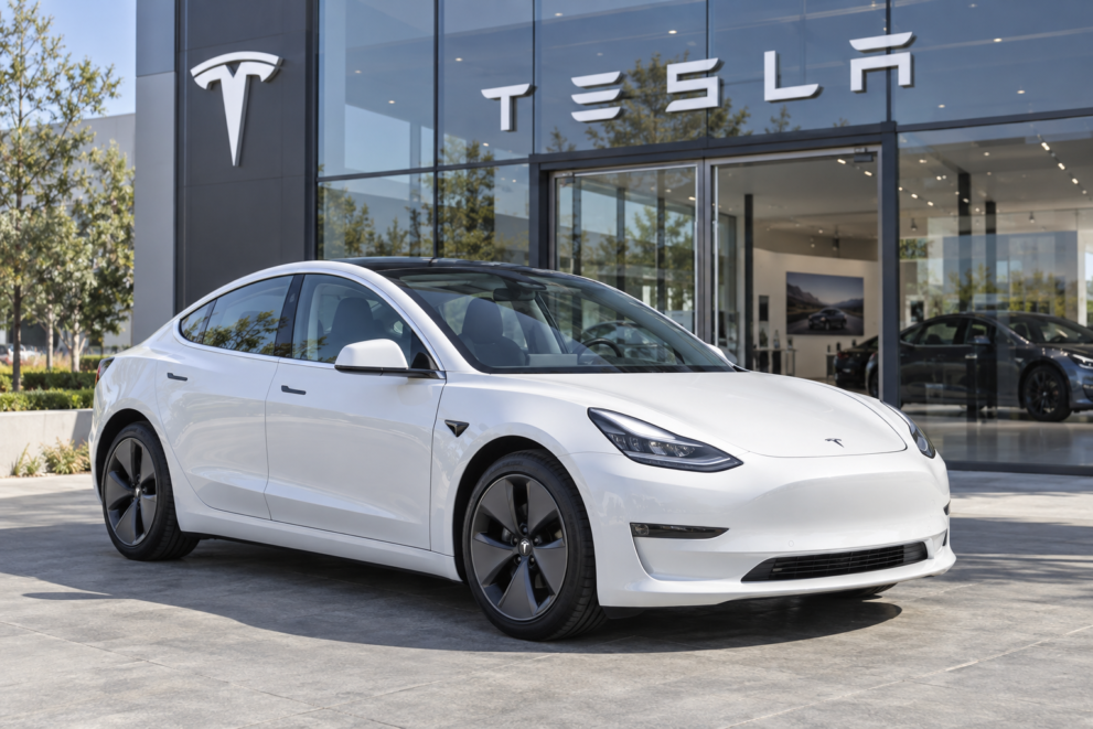 Baisse prix tesla model 3 decote